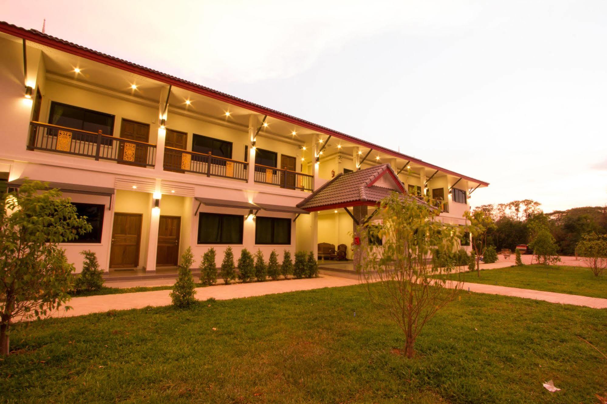 The Rise Resort Сукотаи Экстерьер фото